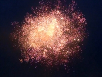 Crackling effect of the Noise Machine - 48mm / 36 shots cakebox - Red Wire professional fireworks